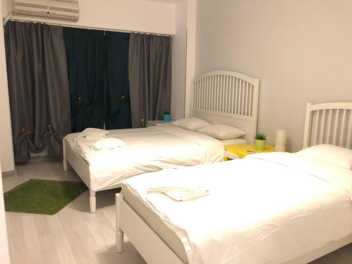Green Apartment With Terrace 12 Bucarest Esterno foto